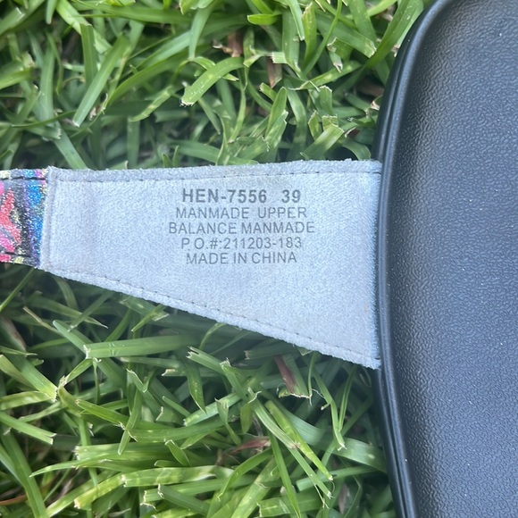 ⭐️ Algeria Velcro Sandals - Picture 9 of 14